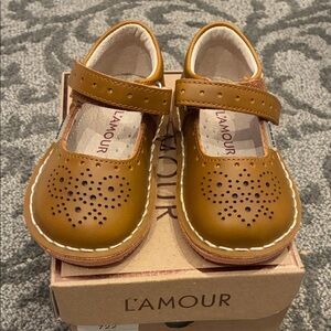 L'Amour Brown Kids Dress Shoes New in Box